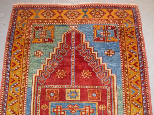 fig 1. ANTIQUE TURKISH VILLAGE RUG, BERGAMA REGION, SOFT COLOURS, CIRCA 1900.
