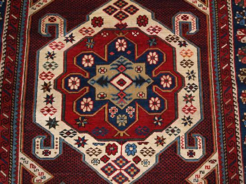 ANTIQUE CAUCASIAN SHIRVAN RUG WITH GYMYL MEDALLION DESIGN CIRCA 1900 - ADDITIONAL PHOTO 10