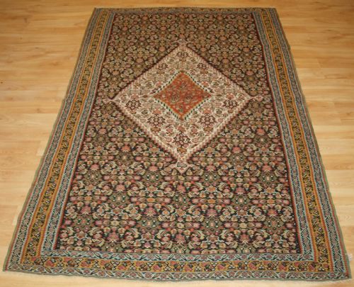 Antique Senneh Kilim, Single Medallion with Herati, Circa 1900.