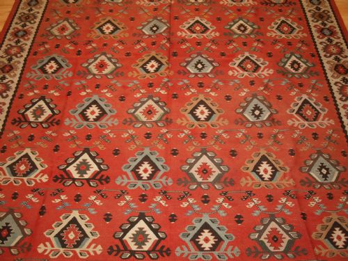 ANTIQUE SHARKOY KILIM WITH LARGE REPEAT DESIGN PASTEL COLOURS CIRCA 1920 - ADDITIONAL PHOTO 4