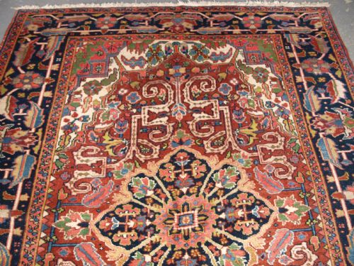 fig 1. ANTIQUE HERIZ CARPET, SCARCE SMALL ROOM SIZE, CIRCA 1900/20.