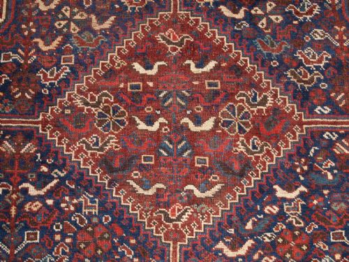 ANTIQUE KHAMSEH RUG WITH ALL OVER CHICKEN DESIGN CIRCA 190020 - ADDITIONAL PHOTO 10