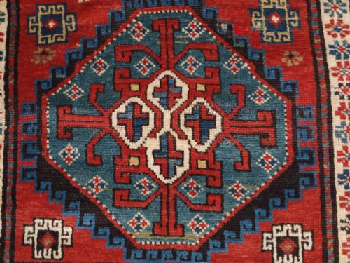 ANTIQUE SOUTH CAUCASIAN KARABAGH REGION LONG RUG OUTSTANDING COLOUR AND CONDITION CIRCA 1880 - ADDITIONAL PHOTO 12