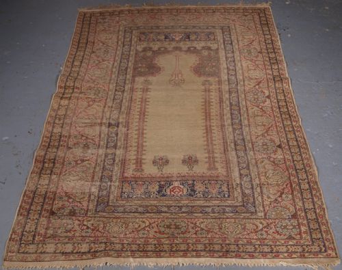 Antique Turkish Ghiordes Prayer Rug, Classic Design, 2nd Half 19th Century.