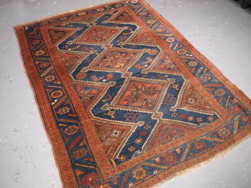 ANTIQUE KURDISH RUG LINKED MEDALLION DESIGN CIRCA 1900 - ADDITIONAL PHOTO 1