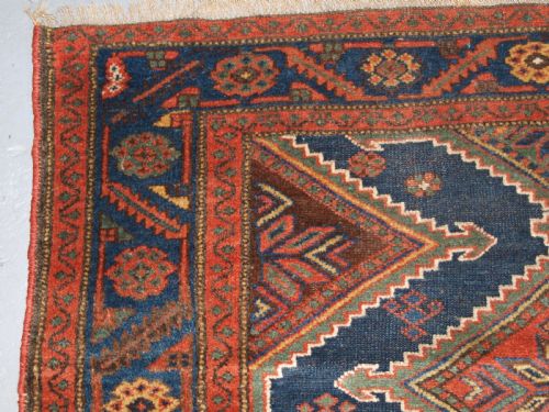 ANTIQUE KURDISH RUG LINKED MEDALLION DESIGN CIRCA 1900 - ADDITIONAL PHOTO 4