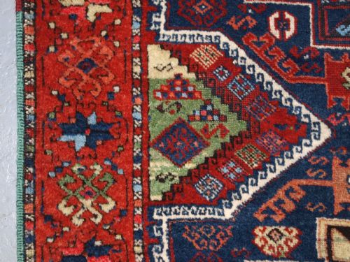 ANTIQUE TURKISH YURUK LONG RUG THREEMEDALLION DESIGN CIRCA 1900 - ADDITIONAL PHOTO 7