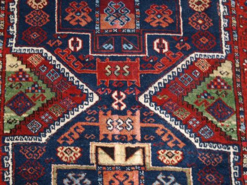 ANTIQUE TURKISH YURUK LONG RUG THREEMEDALLION DESIGN CIRCA 1900 - ADDITIONAL PHOTO 11