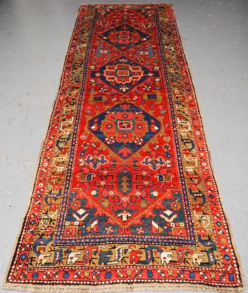 ANTIQUE HERIZ RUNNER OUTSTANDING CONDITION CIRCA 1920