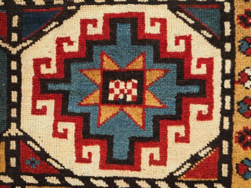 ANTIQUE CAUCASIAN MOGHAN KAZAK LONG RUG MEMLING GULS CIRCA 1890 - ADDITIONAL PHOTO 9