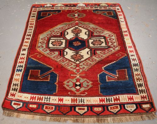 Antique Turkish Karapinar Rug, Classic Design, 19th Century.