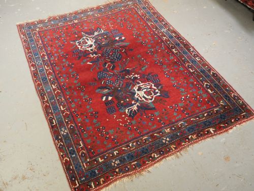 fig 1. ANTIQUE AFSHAR RUG WITH FLORAL GUL FARANG DESIGN, CIRCA 1900.