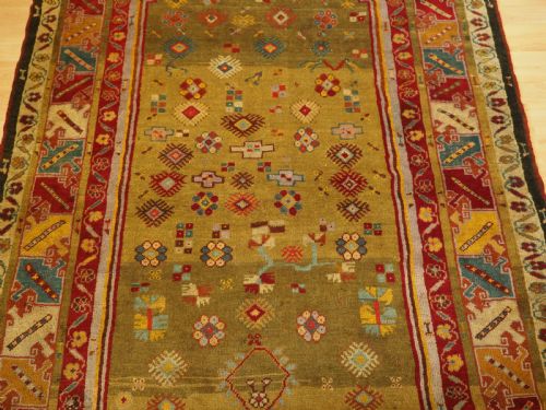 ANTIQUE TURKISH MILAS RUG WITH SCARCE GREEN GROUND CIRCA 1875 - ADDITIONAL PHOTO 3