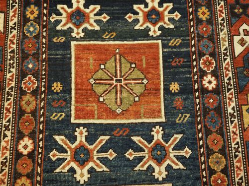 ANTIQUE CAUCASIAN KUBA REGION KARAGASHLI RUG CIRCA 1900 - ADDITIONAL PHOTO 7