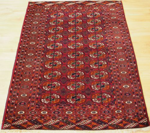 Antique Tekke Turkmen Rug of Small Size, Circa 1900/20.