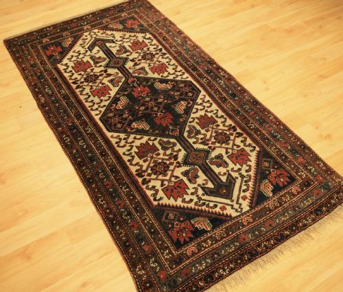 ANTIQUE HAMADAN REGION VILLAGE RUG KURDISH WEAVERS CIRCA 1920 - ADDITIONAL PHOTO 1