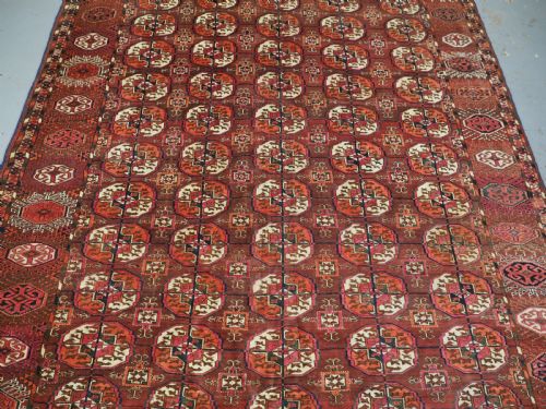 ANTIQUE TEKKE TURKMEN MAIN CARPET OF SMALL SIZE CIRCA 1900 - ADDITIONAL PHOTO 2