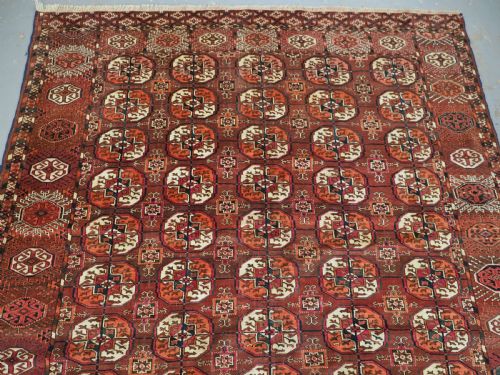 ANTIQUE TEKKE TURKMEN MAIN CARPET OF SMALL SIZE CIRCA 1900 - ADDITIONAL PHOTO 3