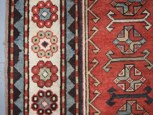 ANTIQUE SOUTH CAUCASIAN KAZAK RUG ELONGATED LATCH HOOK MEDALLIONS CIRCA 1890 - ADDITIONAL PHOTO 7