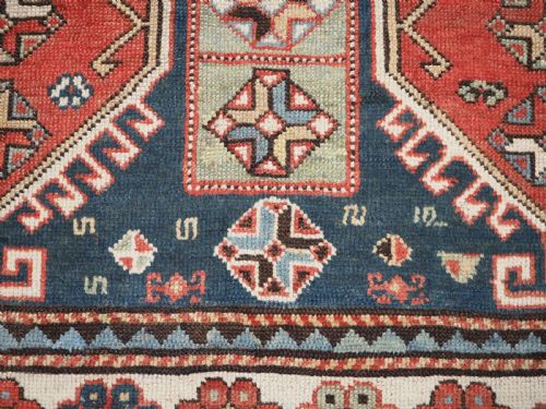 ANTIQUE SOUTH CAUCASIAN KAZAK RUG ELONGATED LATCH HOOK MEDALLIONS CIRCA 1890 - ADDITIONAL PHOTO 11