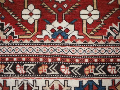 ANTIQUE CAUCASIAN SHIRVAN RUG WITH BOLD FLORAL LATTICE DESIGN CIRCA 1890 - ADDITIONAL PHOTO 11