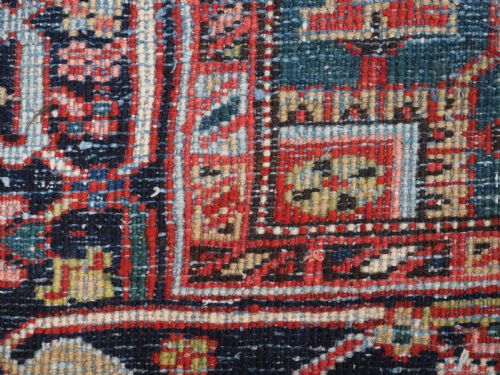 ANTIQUE HERIZ CARPET WITH LARGE MEDALLION DESIGN SUPERB COLOURS CIRCA 1900 - ADDITIONAL PHOTO 12