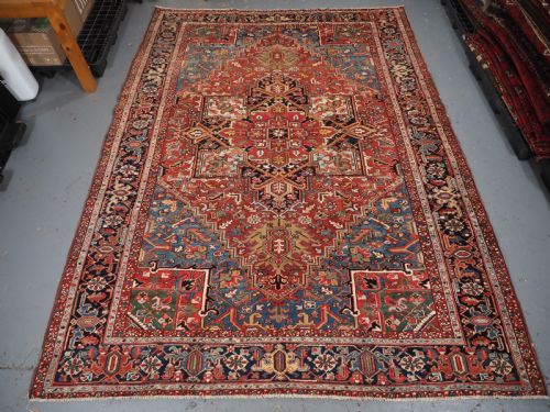 ANTIQUE HERIZ CARPET WITH OUTSTANDING COLOUR CIRCA 1900 - ADDITIONAL PHOTO 2