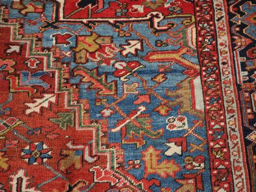 ANTIQUE HERIZ CARPET WITH OUTSTANDING COLOUR CIRCA 1900 - ADDITIONAL PHOTO 11