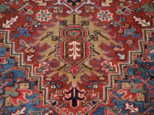 ANTIQUE HERIZ CARPET WITH OUTSTANDING COLOUR CIRCA 1900 - ADDITIONAL PHOTO 14
