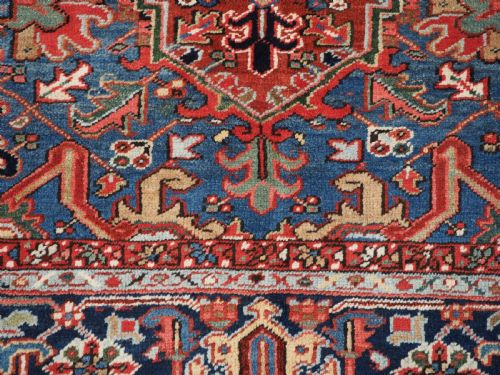 ANTIQUE HERIZ CARPET WITH OUTSTANDING COLOUR CIRCA 1900 - ADDITIONAL PHOTO 15