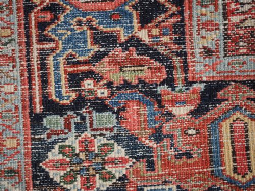 ANTIQUE HERIZ CARPET WITH OUTSTANDING COLOUR CIRCA 1900 - ADDITIONAL PHOTO 17