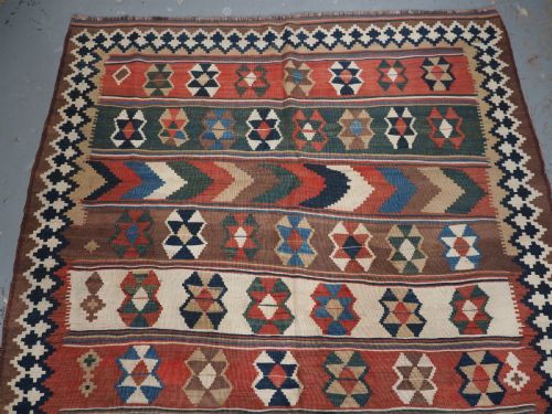 ANTIQUE QASHQAI TRIBAL KILIM WITH BANDED DESIGN CIRCA 1900 - ADDITIONAL PHOTO 4