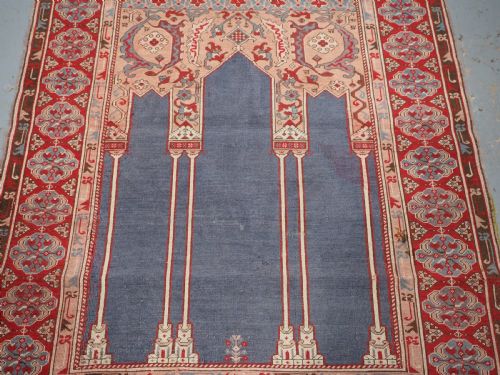 ANTIQUE 'TRANSYLVANIAN' COLUMN PRAYER RUG PROBABLY BY TUDUC CIRCA 1920 - ADDITIONAL PHOTO 3