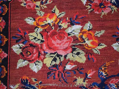 ANTIQUE CAUCASIAN KARABAGH RUG WITH FRENCH INSPIRED ROSE DESIGN CIRCA 1900 - ADDITIONAL PHOTO 8