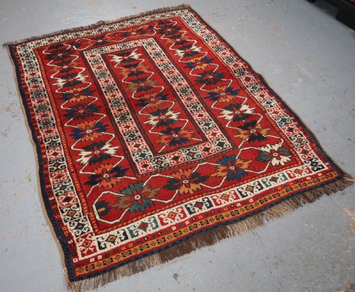 ANTIQUE SOUTH CAUCASIAN KURDISH RUG INTERESTING DESIGN CIRCA 1920 - ADDITIONAL PHOTO 1