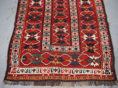 ANTIQUE SOUTH CAUCASIAN KURDISH RUG INTERESTING DESIGN CIRCA 1920 - ADDITIONAL PHOTO 4