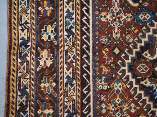 ANTIQUE QASHQAI LONG RUG WITH TRIPLE MEDALLION DESIGN CIRCA 1900 - ADDITIONAL PHOTO 6