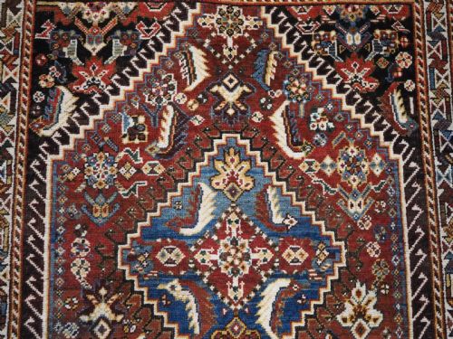 ANTIQUE QASHQAI LONG RUG WITH TRIPLE MEDALLION DESIGN CIRCA 1900 - ADDITIONAL PHOTO 8