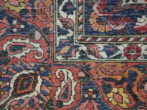 VINTAGE BAKHTIARI VILLAGE RUG WITH FLORAL MEDALLION DESIGN CIRCA 1930 - ADDITIONAL PHOTO 9