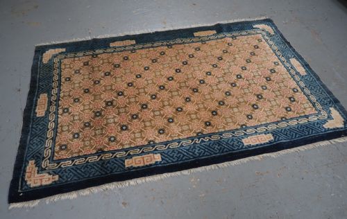 fig 1. ANTIQUE CHINESE PEKING RUG, SOFT COLOURS, GREAT CONDITION, CIRCA 1900.