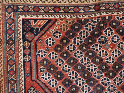 ANTIQUE TRIBAL QASHQAI RUG WITH DIAMOND LATTICE DESIGN CIRCA 1880 - ADDITIONAL PHOTO 7