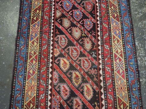 ANTIQUE CAUCASIAN KARABAGH REGION RUNNER WITH DIAGONAL BOTEH DESIGN CIRCA 1880 - ADDITIONAL PHOTO 5