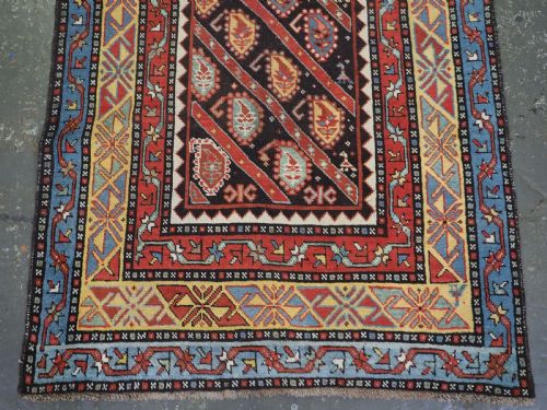 ANTIQUE CAUCASIAN KARABAGH REGION RUNNER WITH DIAGONAL BOTEH DESIGN CIRCA 1880 - ADDITIONAL PHOTO 7