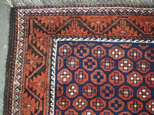 ANTIQUE BALUCH RUG WITH SCARCE REPEAT SMALL OCTAGON DESIGN CIRCA 1900 - ADDITIONAL PHOTO 4