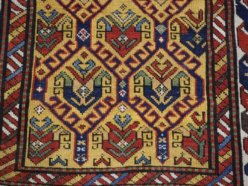 ANTIQUE CAUCASIAN DAGESTAN RUG WITH LATTICE DESIGN ON A YELLOW GROUND CIRCA 1890 - ADDITIONAL PHOTO 8