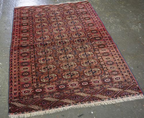 ANTIQUE TEKKE TURKMEN RUG SOFT COLOUR WITH COCHINEAL HIGHLIGHTS CIRCA 1900 - ADDITIONAL PHOTO 1
