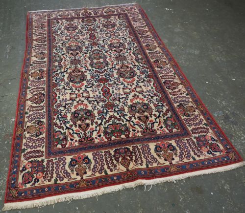 ANTIQUE KASHAN RUG WITH FLOWER AND VASE DESIGN CIRCA 1920 - ADDITIONAL PHOTO 1