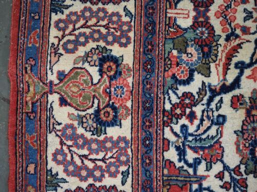 ANTIQUE KASHAN RUG WITH FLOWER AND VASE DESIGN CIRCA 1920 - ADDITIONAL PHOTO 6