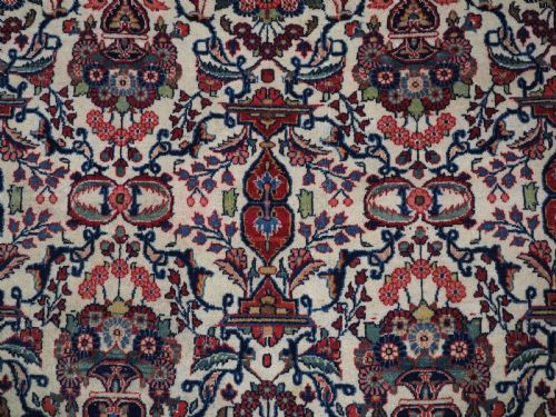 ANTIQUE KASHAN RUG WITH FLOWER AND VASE DESIGN CIRCA 1920 - ADDITIONAL PHOTO 7