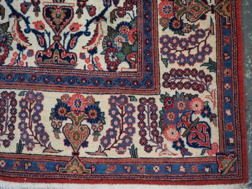 ANTIQUE KASHAN RUG WITH FLOWER AND VASE DESIGN CIRCA 1920 - ADDITIONAL PHOTO 11
